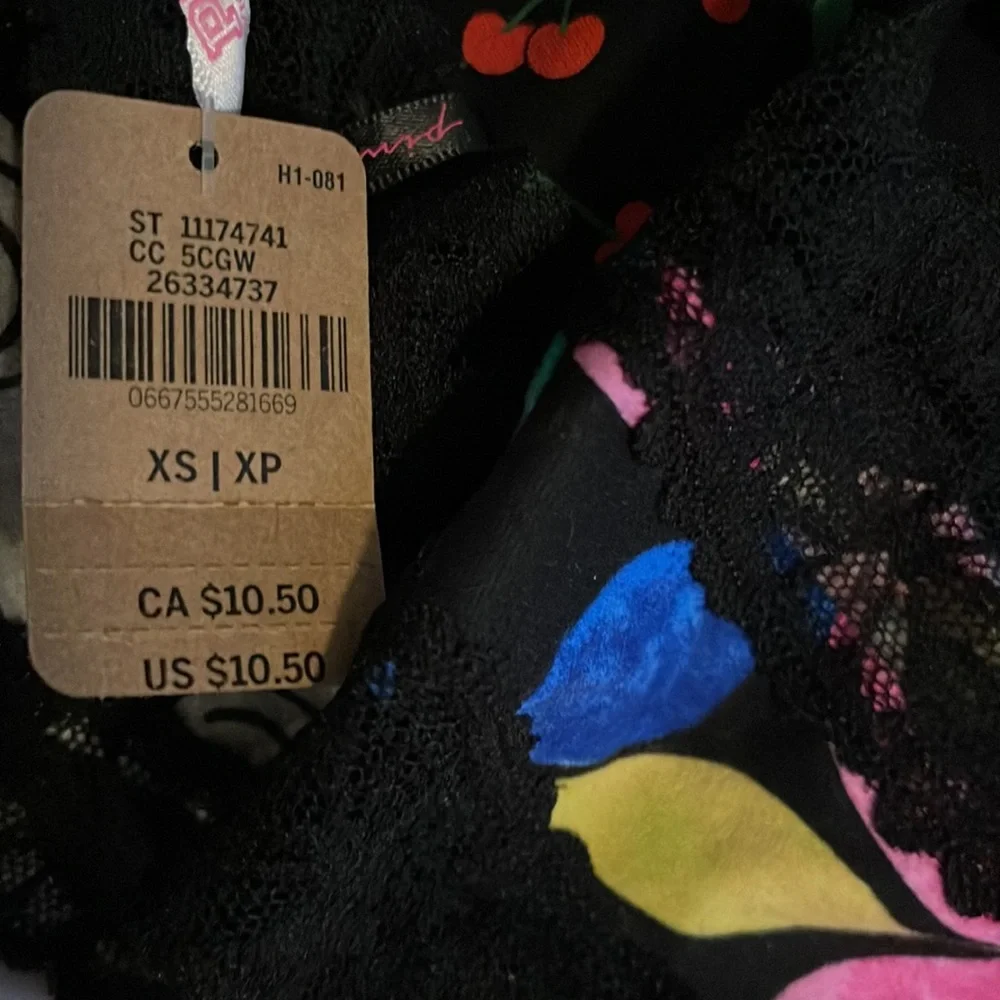 PINK panties - Picture 3 of 4